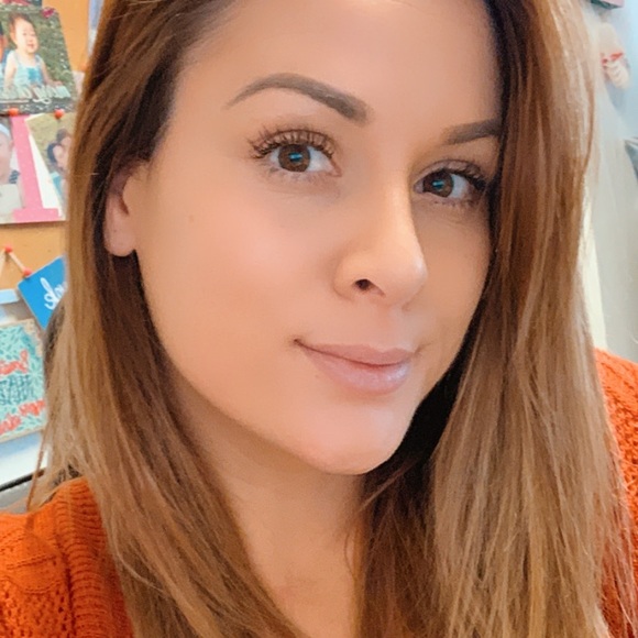 Meet your Posher, Roxy - Picture 1 of 1